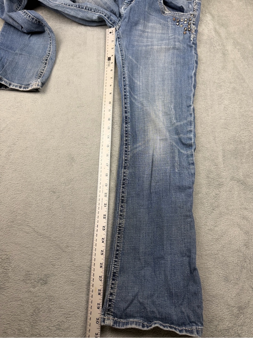 Rock n roll studded jeans - Picture 7 of 11
